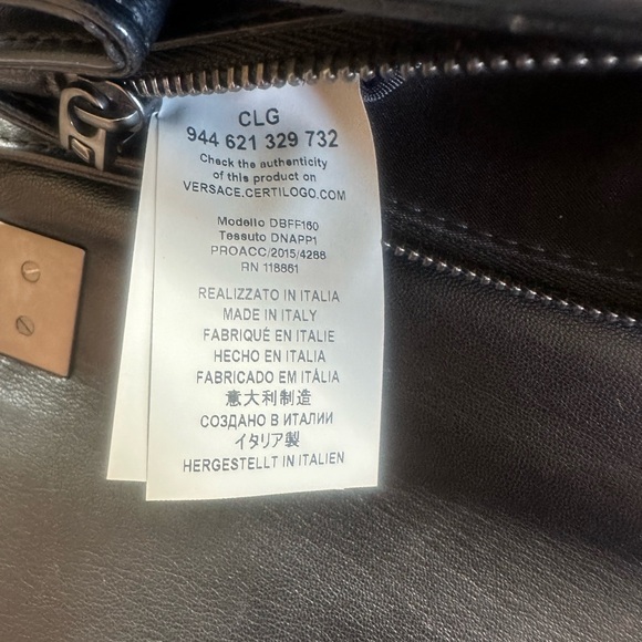 💯 AUTHENTIC VERSACE PALAZZO cross body bag 😍 !! AUTHENTICITY GUARANTEED - Picture 3 of 12